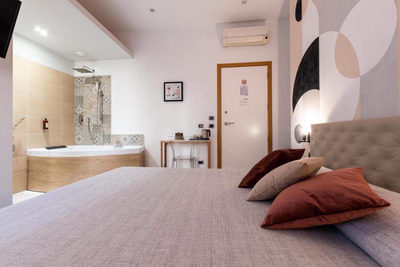 Lucenova Suite Guest-House 칼리아리 외부 사진