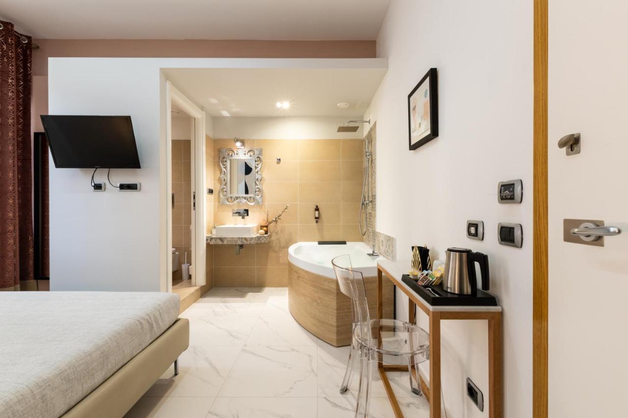 Lucenova Suite Guest-House 칼리아리 외부 사진